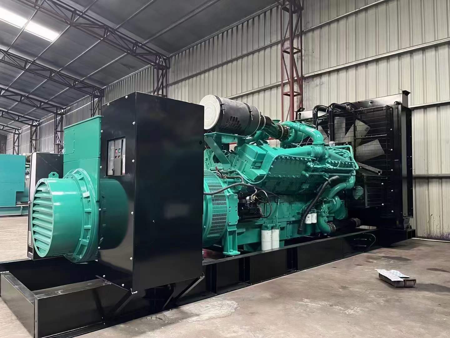 弓长岭如何降低 800kW 柴油发电机输出电流的波动？